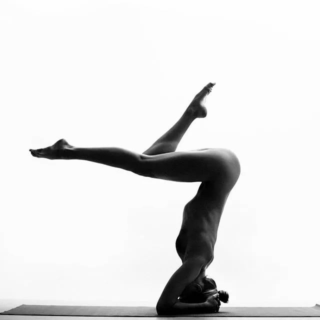 Yoga Nude 02