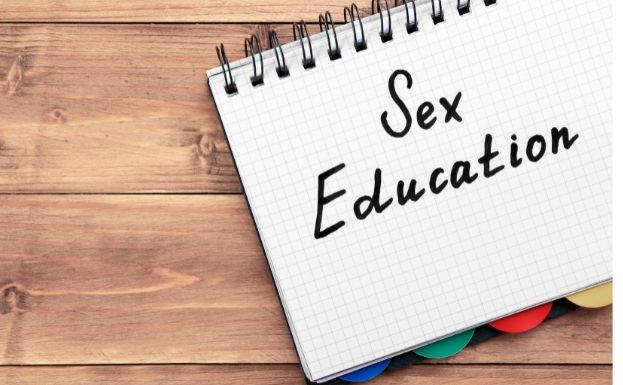 A importância de falar sobre orientação sexual na adolescência